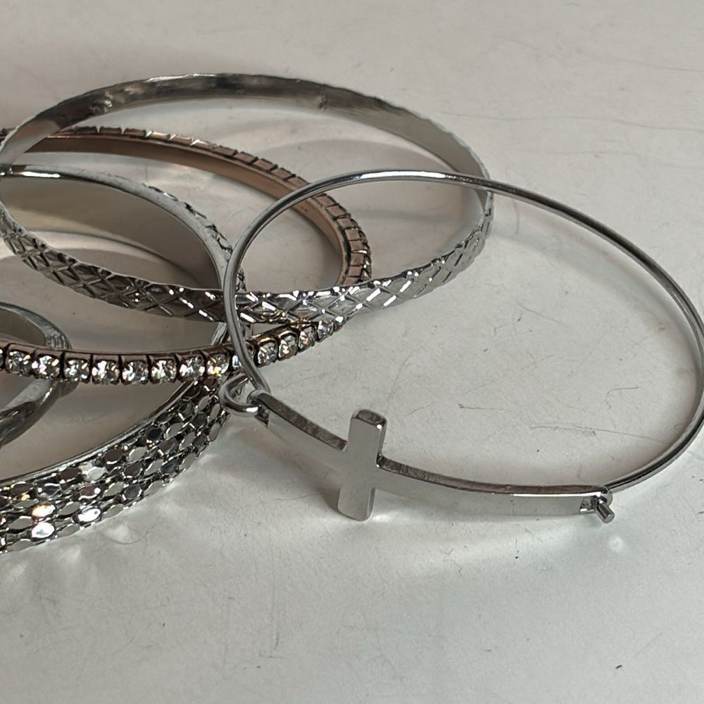 Silver Tone Stack Of Assorted Bangle Bracelets Rh… - image 3